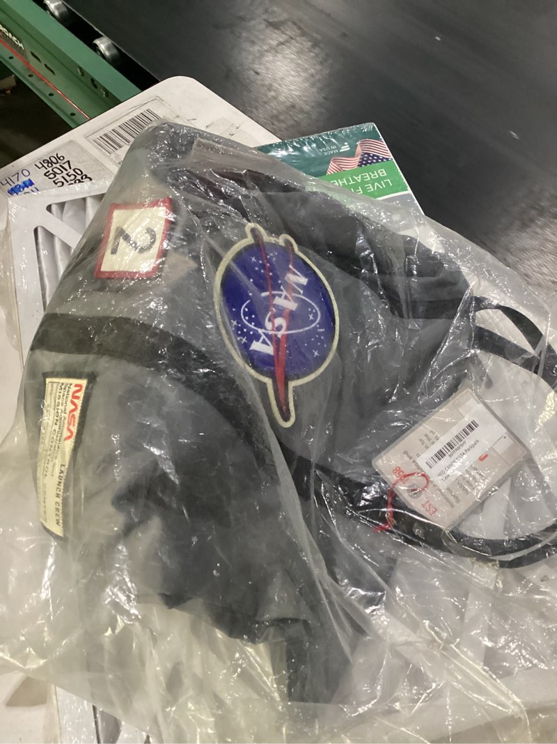 Condition photo showing New/Like New for red canoe nasa packpack