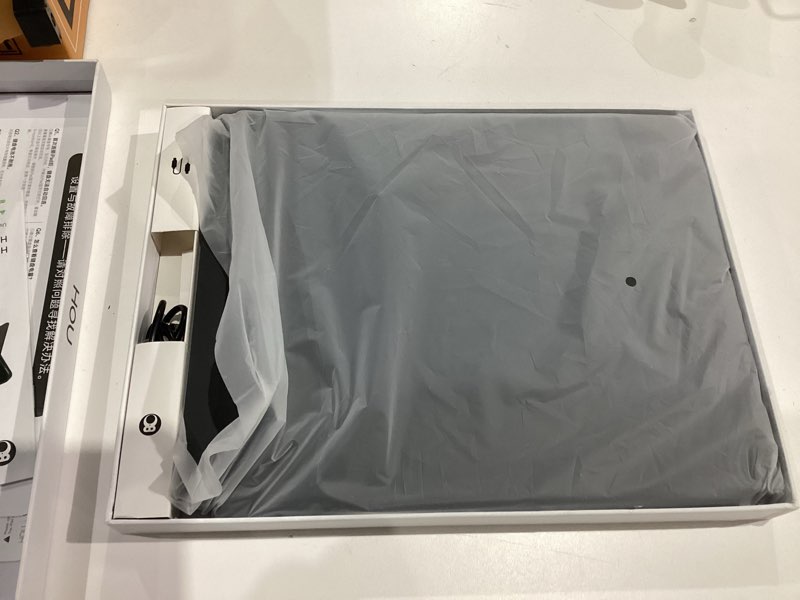 Condition photo showing Good Condition for HOU Keyboard Case for iPad Air 13-inch & iPad Pro 13-inch /12.9-inch (2018–2022), Detachable Keyboard, 360° Rotating Stand, Portrait & Landscape Mode, Multi-Touch Trackpad, Backlit Keys-Black For iPad Air 13" & Pro 13" (M5/M4) & Pro 12.9" Black