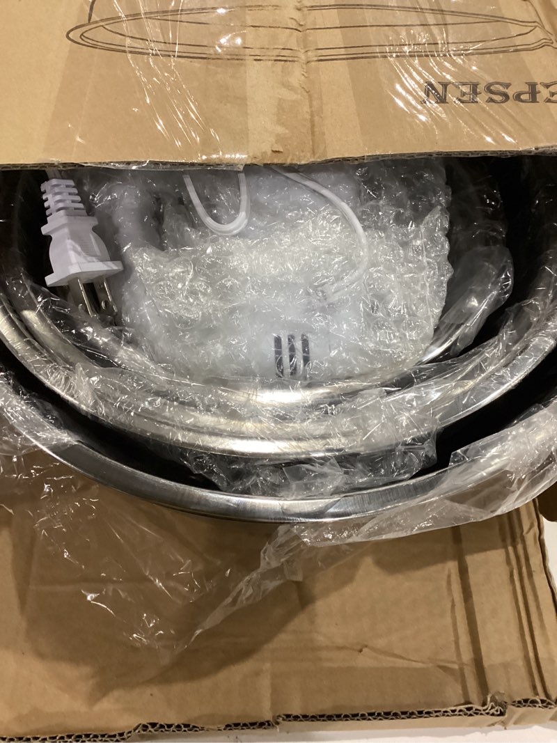 Condition photo showing Good Condition for wepsen hand mixer electric mixing bowls set, 5 speeds handheld mixer with 4 nesting stainless steel mixing bowl, measuring cups spoons 200w kitchen blender whisk beater baking supplies for beginner a-white