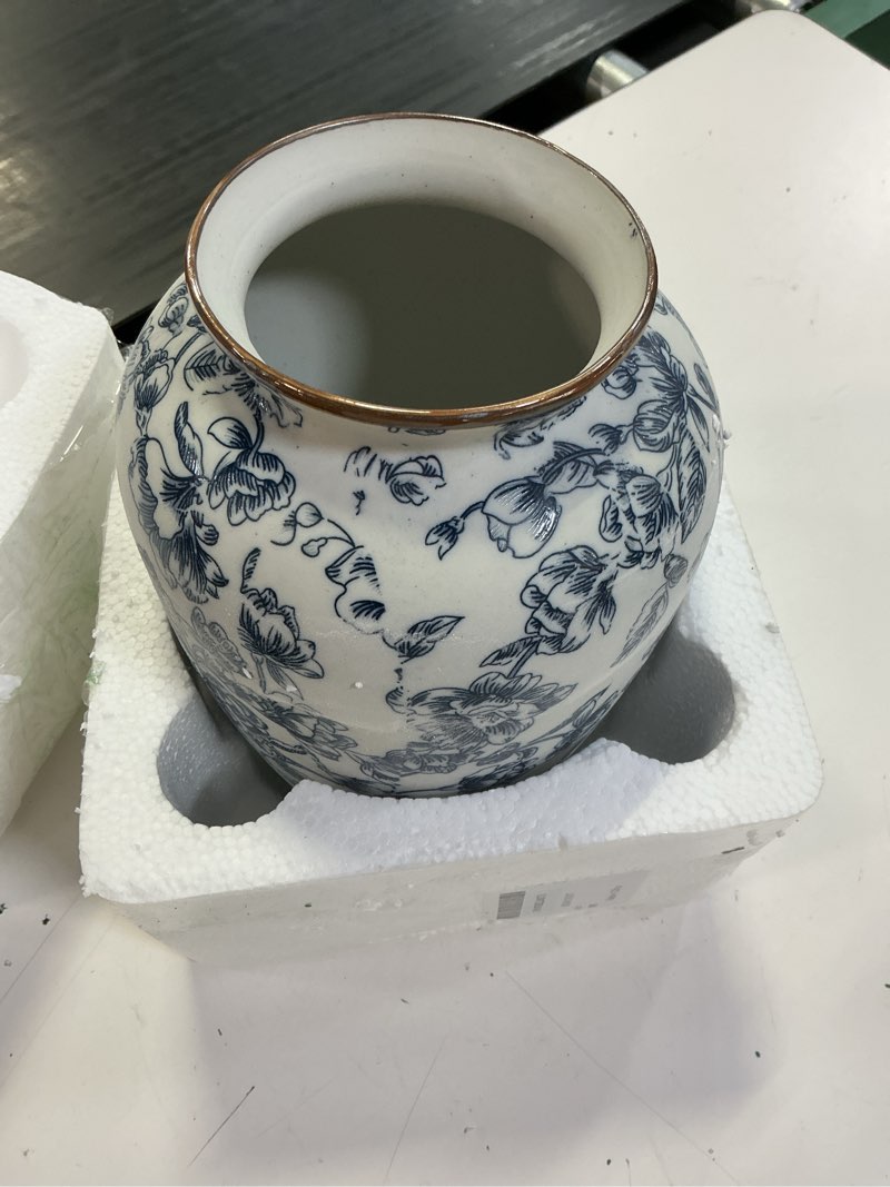 Condition photo showing Good Condition for blue and white chinoiserie vase - vintage ceramic vase with antique design, perfect for chinoiserie home decor 9in flower vase04