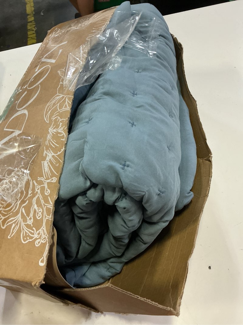 Condition photo showing As Is for wdcozy dusty blue cloud quilt set twin size, lightweight soft cross stitch bedspread, farmhouse rustic country coverlet, spring summer thin comforter, 2 pieces, 1 pillow sham, 68x90 inches dusty blue twin