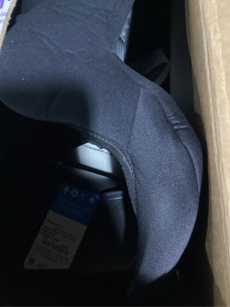 Condition photo showing Good Condition for (similar to) graco slimfit 3 in 1 convertible car seat | slim & comfy design saves space in your back seat, darcie slimfit darcie 2.0i