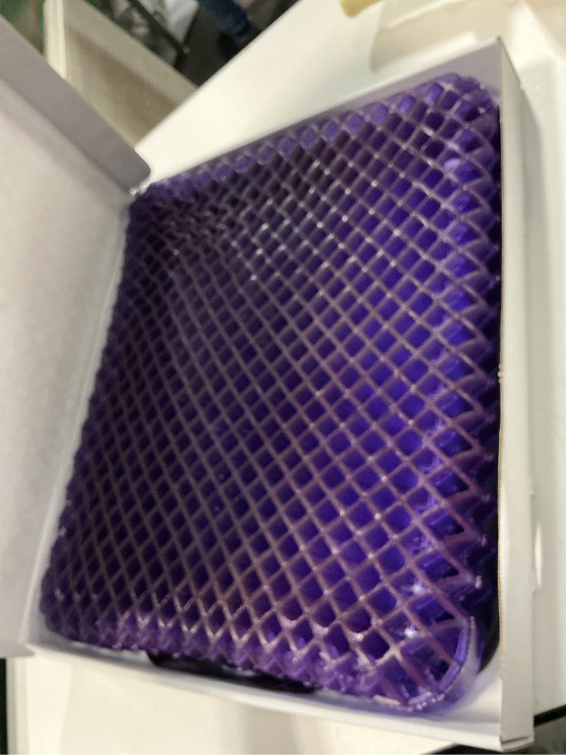 Condition photo showing Good Condition for purple royal seat cushion - seat cushion for the car or office chair - temperature neutral grid