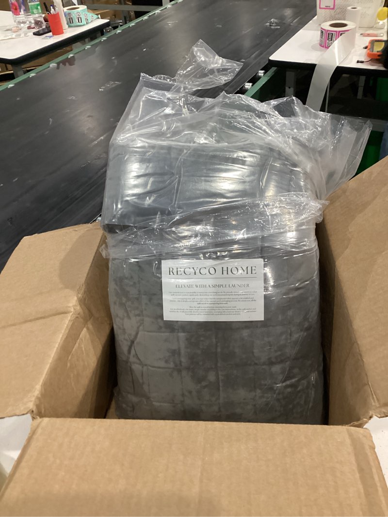 Condition photo showing As Is for similar to not exact recyco luxury velvet quilt set king size, lightweight velvet comforter set, oversized bedspread coverlet quilted bedding set, with 2 matching pillow shams, for all season, olive green king/cal king (108\\\" x 92\\\") grey