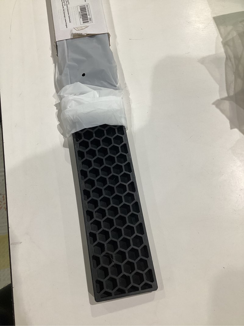 Condition photo showing Good Condition for silicone wrist rest for keychron k10 pro / k10 max/ k10 he / q6 / q6 pro / q6 max / q6 he / v6 / v6 max, 17.6" non-slip palm rest, 100% full-sized mechanical keyboards support with typing pain relief black 17.6" - full size - k10 / q6/ v6?pro/ max / he)