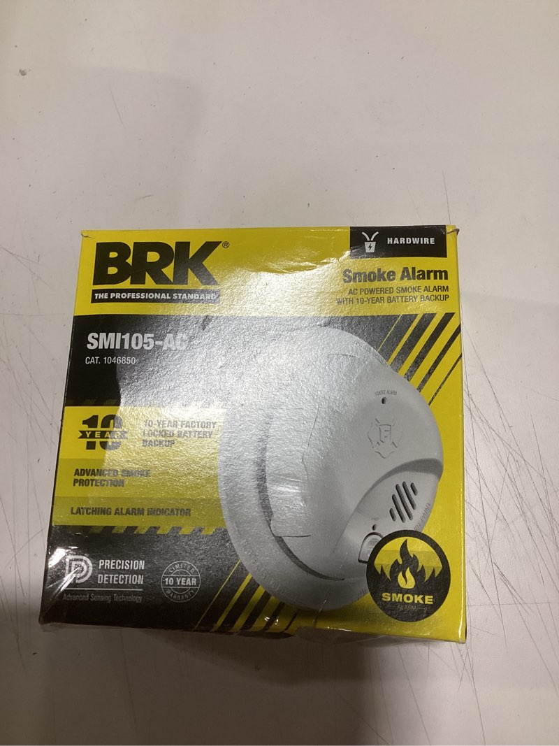 Condition photo showing Good Condition for First Alert BRK 10-Year Battery Hardwired (with Battery Back-Up) Ionization Interconnected 