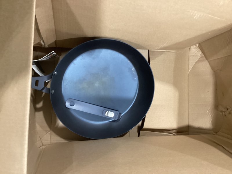 Condition photo showing As Is for oxo outdoor pre-seasoned carbon steel 12" frying pan skillet, detachable handle for easy storage, indoor use, nonstick with use, induction suitable,oven & broiler safe,browning, grill,sear,saute,black 12" frying pan skillet set