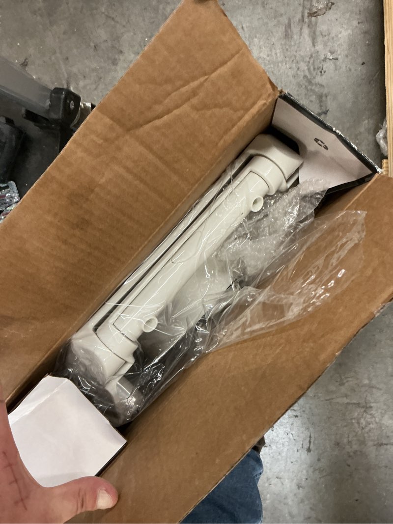 Condition photo showing Good Condition for kohler 25876-0 hyten 3" height, elevated soft close round toilet seat, contoured seat with grip-tight bumpers, quick-attach hardware, white white round