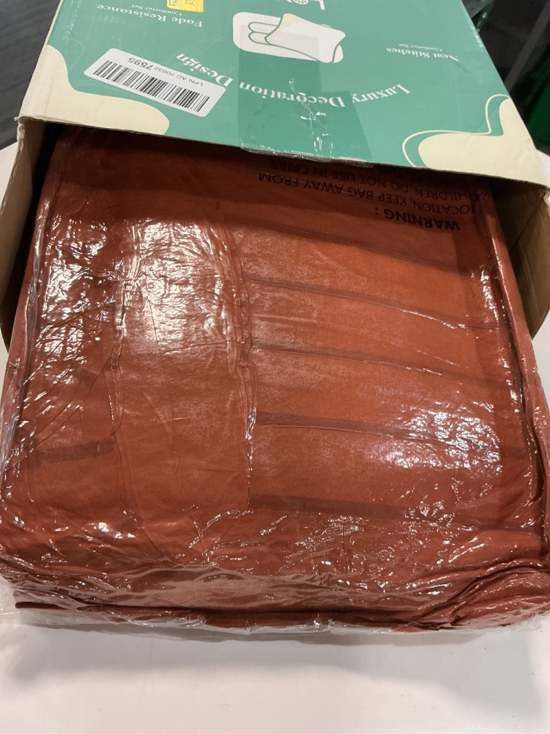 Condition photo showing Good Condition for love's cabin seersucker terracotta king size comforter set, 7-piece all season lightweight bed in a bag bedding set with comforter, flat sheet, fitted sheet, pillowcases and shams terracotta king (102"x90")