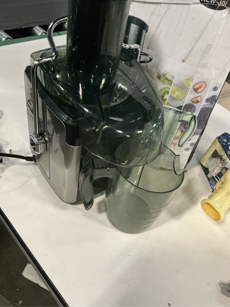 Condition photo showing Good Condition for juicer machines, 3 speed centrifugal juicer extractor with big mouth 3 inch feed chute, 800w motor