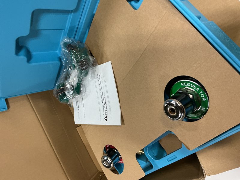 Condition photo showing Good Condition for cutting welding torch kit, oxygen acetylene torch kit, oxy acetylene torch welder, portable oxy brazing kits, professional welder tool set with two hose, regulator gauges, storage, blue case