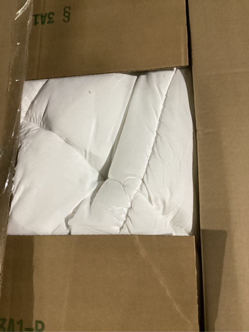 Condition photo showing New/Like New for Queen Mattress Topper,Extra Thick Mattress Pad Cover for Deep Sleep,3D+7D Snow Down Alternative Fill Overfilled Plush Pillow Top Mattress with 8-23 Inch Deep Pocket-White White Queen