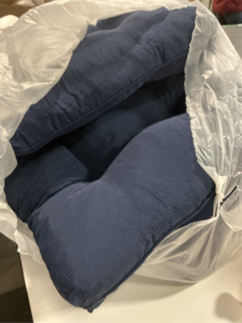 Condition photo showing Good Condition for 19x19 Outdoor Chair Cushions Set of 4, Tufted Wicker Patio Furniture Cushions, Thick Outdoor Seat Cushions for Lawn Chairs, Overstuffed and Water Resistant, Navy Blue 01 - Navy Blue 19"x19"x5"(Pack of 4)