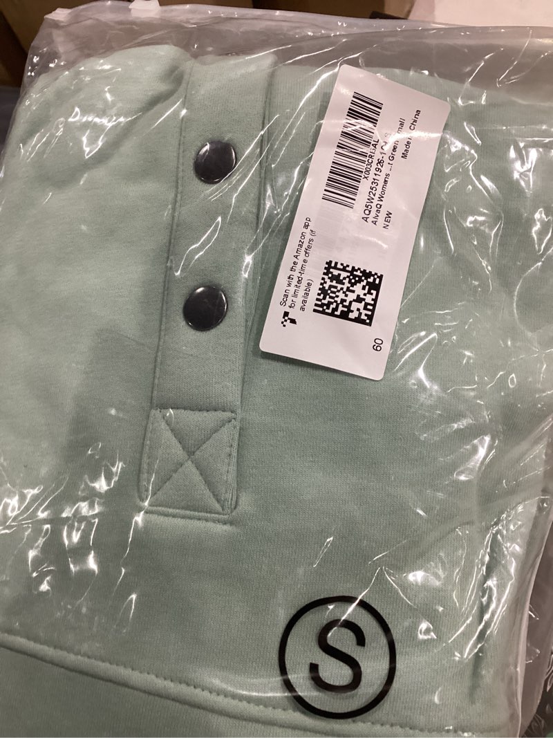 Condition photo showing Good Condition for AlvaQ Womens Oversized Sweatshirts Hoodies Fleece Button Neck Hooded Tops Casual Pullover Tunics Winter Outfits 2025 Light Green Small