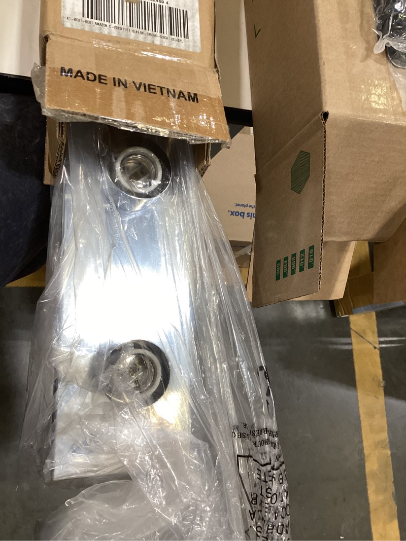 Condition photo showing Good Condition for Kichler 36" Linear Bathroom Light Fixture, 6-Light Vanity for Bathroom in Chrome, 626CH, (36" W x 4.25" H x 2" D) 36 in Chrome