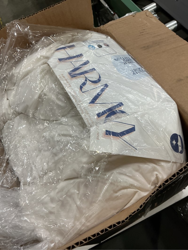 Condition photo showing Good Condition for continental bedding harmony white down comforter 550 fill power summer weight lightweight and breathable 100% cotton shell made in usa king