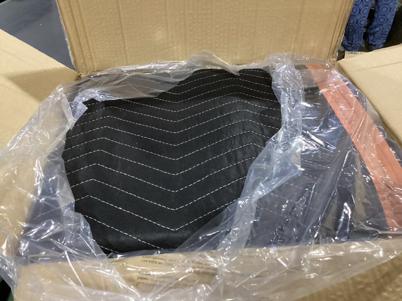Condition photo showing Good Condition for amazon basics reinforced tear-resistant moving blankets, 72" x 40", black, 6-pack 72-inch by 40-inch
