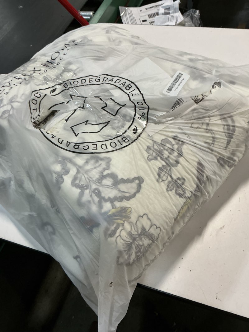 Condition photo showing Good Condition for levtex home - mockingbird quilt set - king/cal king quilt 106x92in. + two king pillow shams 36x20in. - grey toile with birds and butterflies - reversible pattern - cotton