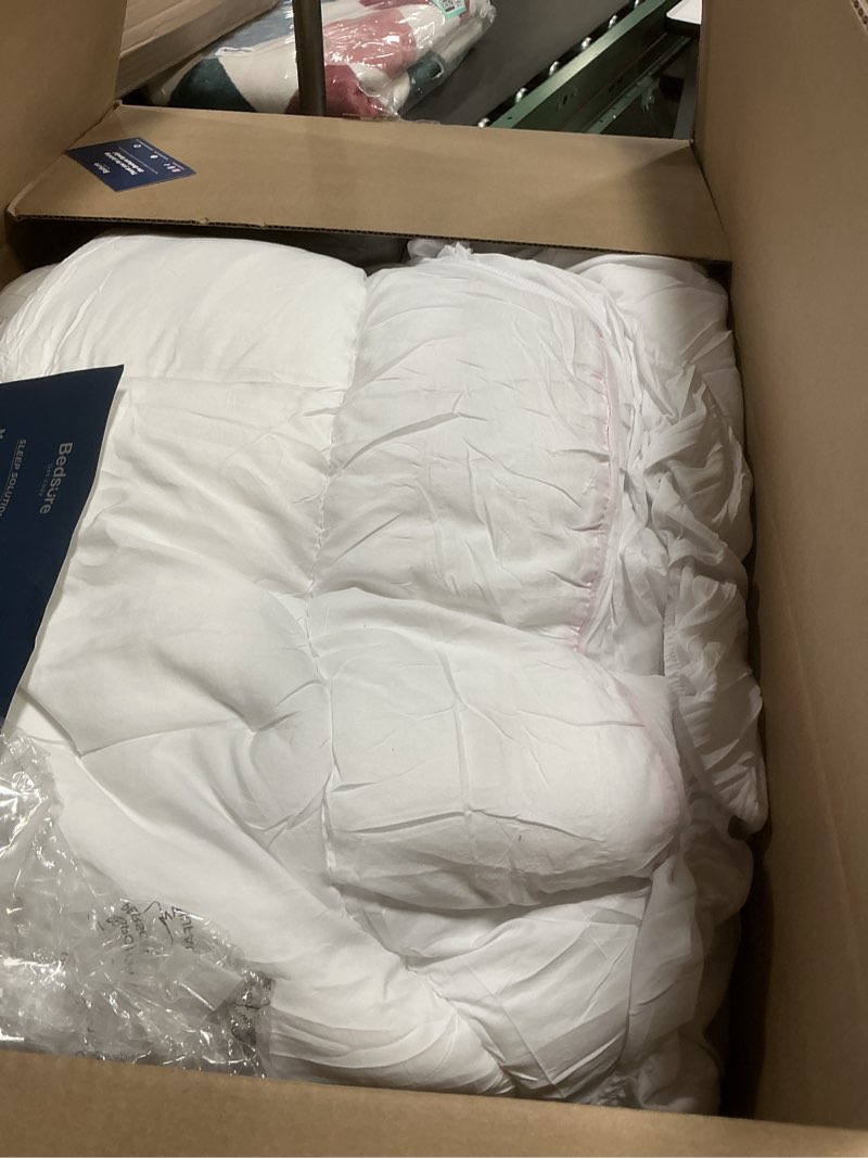 Condition photo showing As Is for Bedsure Queen Mattress Topper - Extra Thick Mattress Pad Cover with Deep Pocket fits up to 21 Inches, Soft Pillow Top Bed Topper for Back Pain Relief, Overfilled with Down Alternative Filling, White White Queen