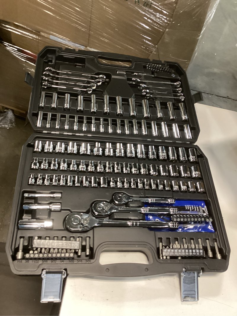 Condition photo showing Good Condition for Set of 201 Mechanic Socket Tool Kit Set with Case New