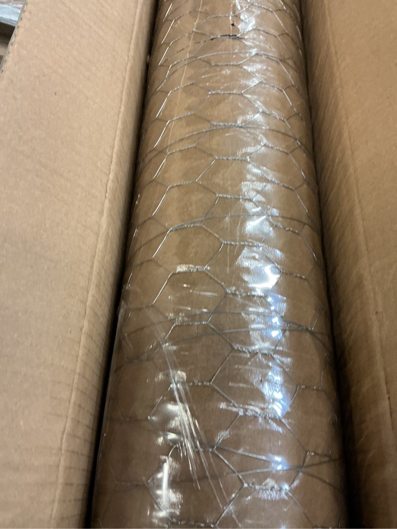 Condition photo showing Good Condition for Garden Poultry Chicken Wire Netting - 72 '' × 150 ' Garden Fence Animal Barrier, Chicken Wire for Crafts, 1 inch Mesh Poultry Netting Fence, Pet/Rabbit/Chicken Wire Fencing