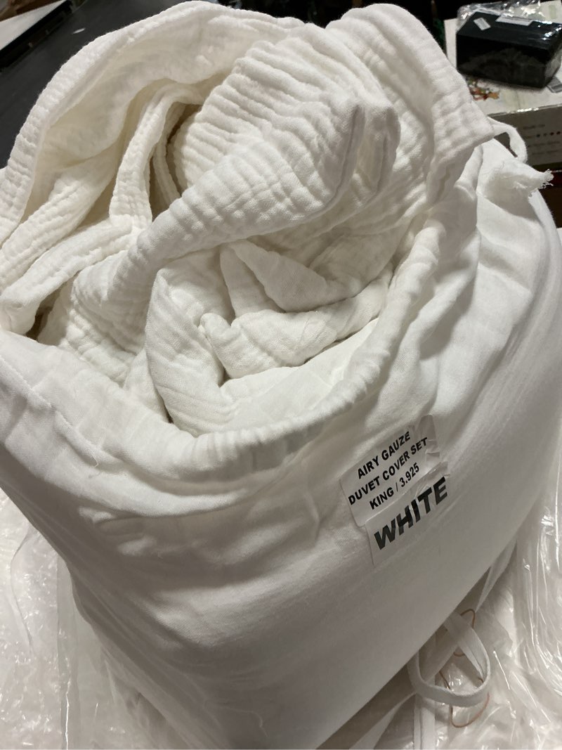 Condition photo showing Good Condition for organic cotton gauze duvet cover set, white (king)