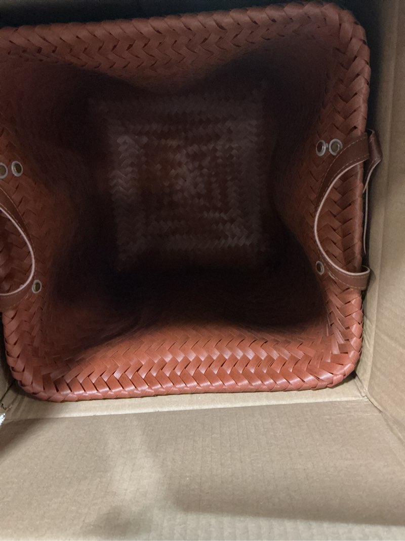 Condition photo showing Good Condition for 13x13x13 laundry baskets hampers, wicker storage baskets for shelves, woven basket for blankets, clothes, organizer storage bins with handles, set of 4-brown 13x13x13inch brown