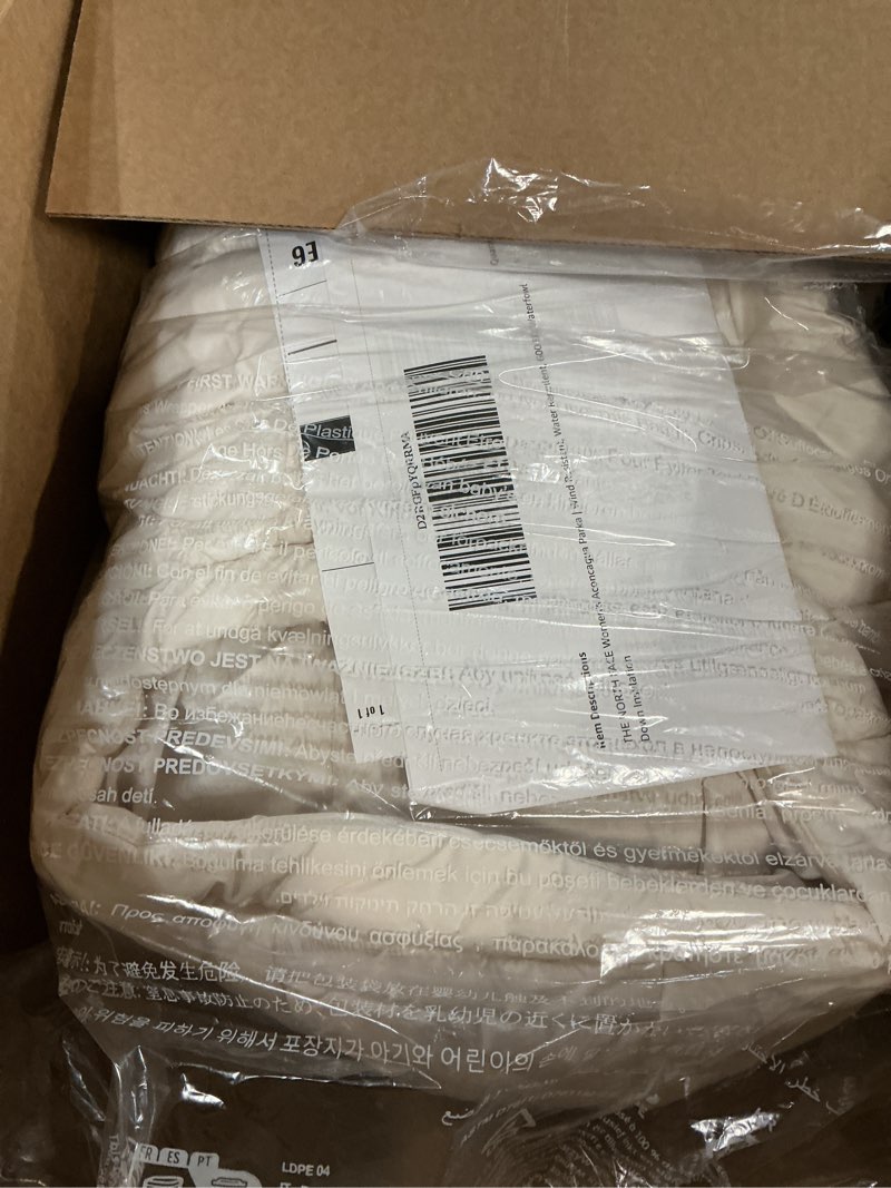 Condition photo showing Good Condition for THE NORTH FACE Women's Aconcagua Parka | Wind Resistant, Water Repellent, 600 Fill Waterfowl Down Insulation Large White Dune