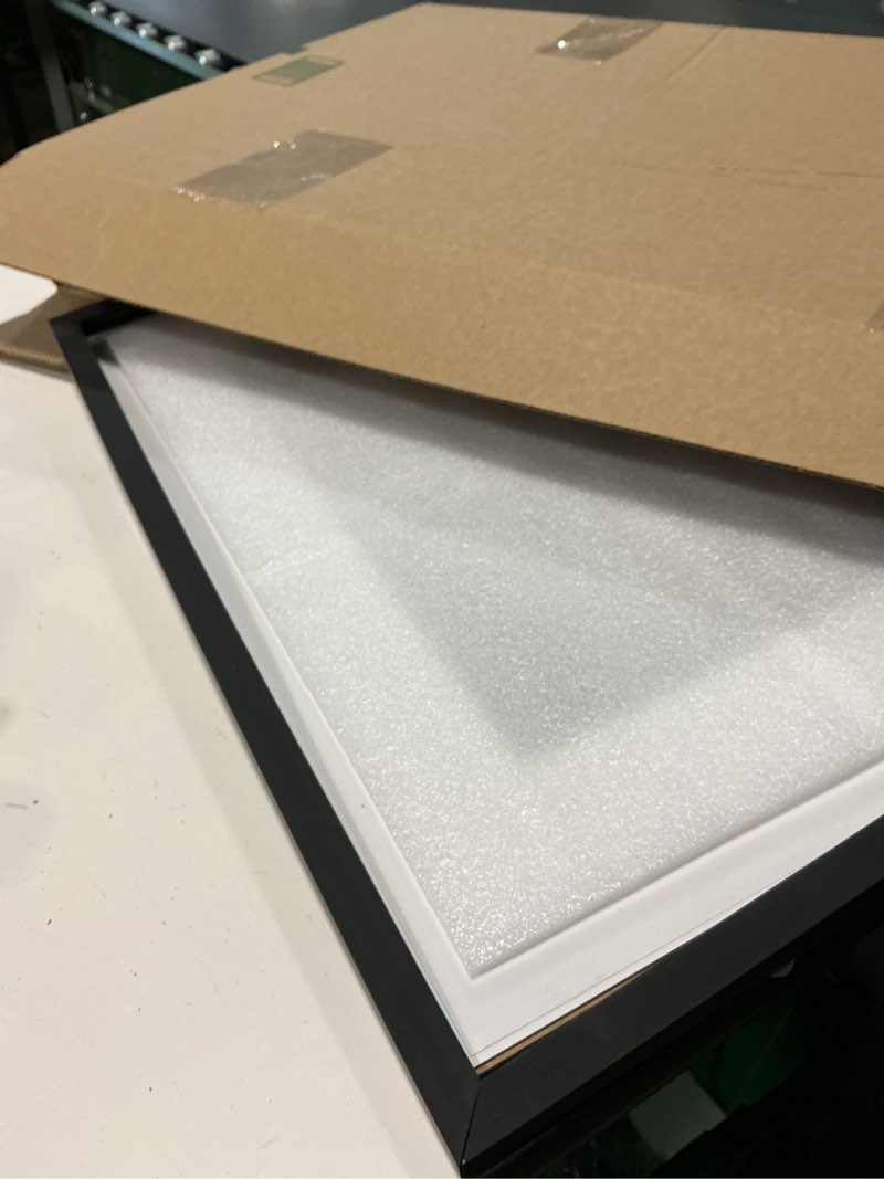 Condition photo showing Good Condition for upsimples 16x20 picture frame, display pictures 11x14 with mat or 16 x 20 without, wall hanging poster frame, black, 1 pack black 16x20