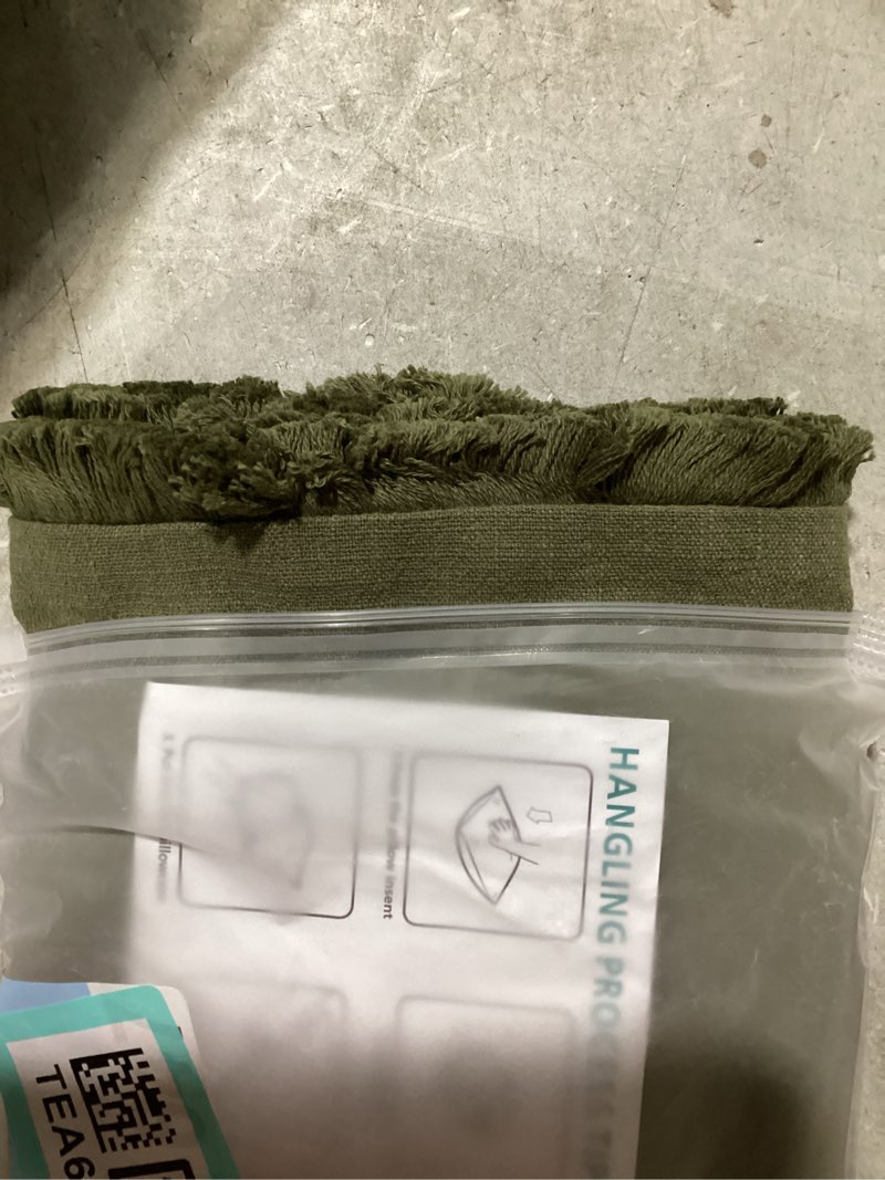 Condition photo showing Good Condition for pillow case only.. everly 100% linen pillowcases set of 2, envelope overlap closure french natural washed flax pillowcases 20x30 inches-mossy green mossy green queen(20\"x30\")
