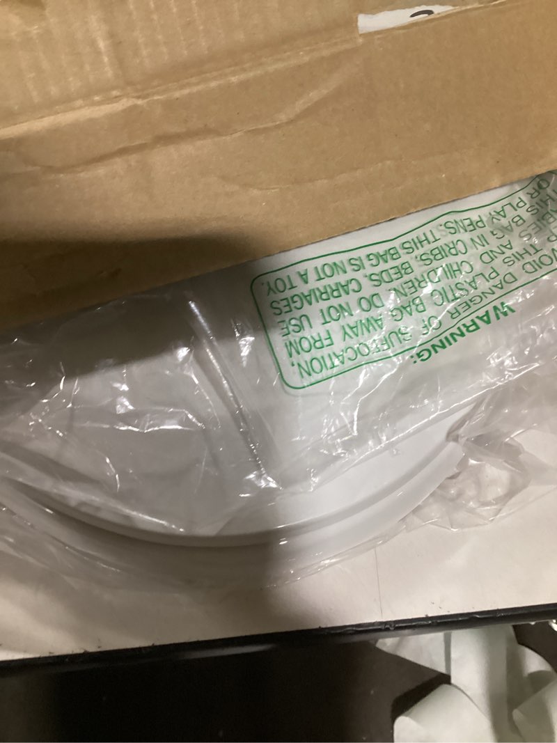 Condition photo showing Good Condition for american standard 5503a00b.020 transitional slow-close elongated front toilet seat, white