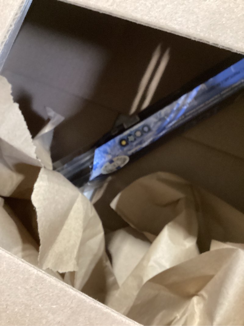 Condition photo showing Good Condition for TRICO Ice 16" Extreme Weather Winter Automotive Replacement Windshield Wiper Blade, Ceramic Coated Silicone Premium All-Weather Beam Wiper Blade for Select Vehicle Models 16 inch