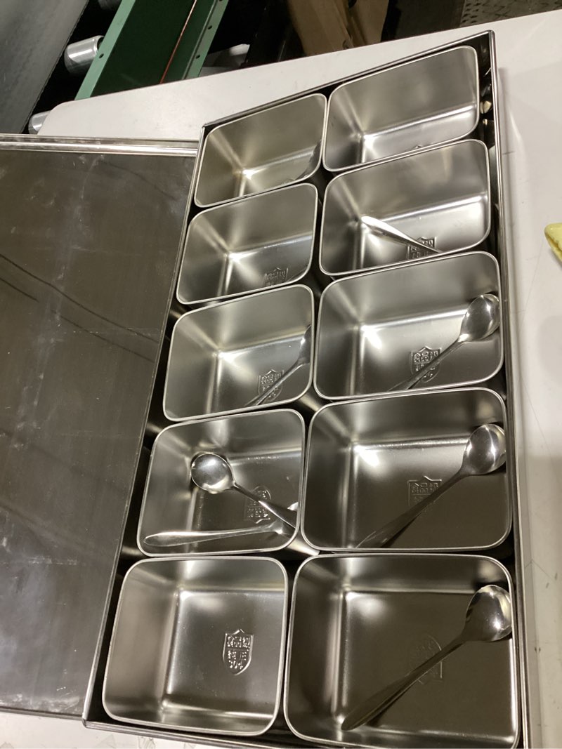 Condition photo showing New/Like New for boao 10 compartment 304 yakumi pans stainless steel seasoning condiment container with lids spoons, japanese yakumi pans mini sauces salad dressings storage for food, herbs, spices