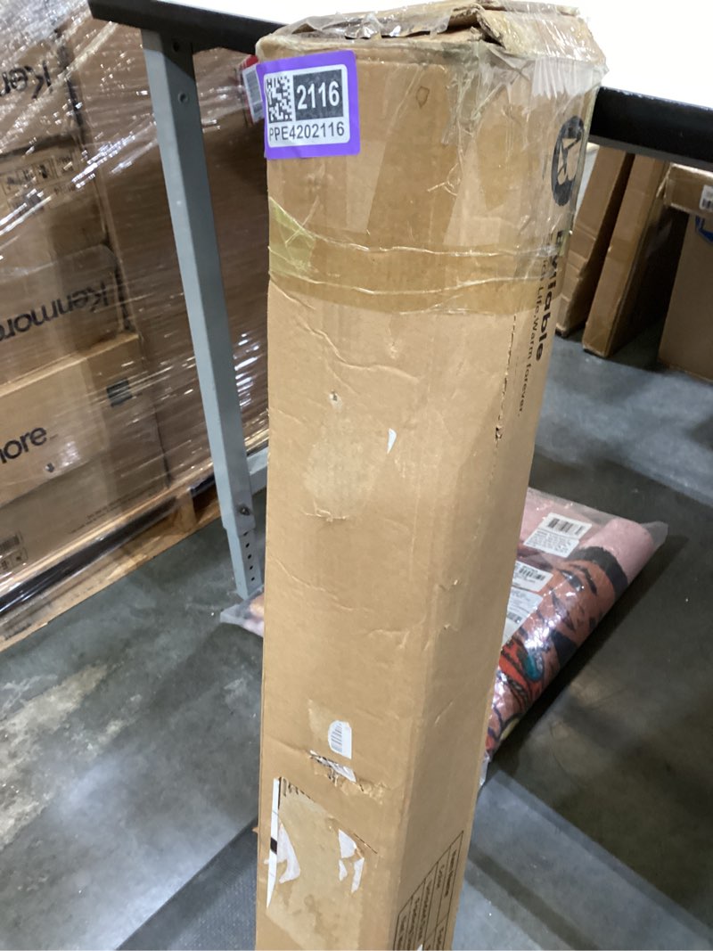 Condition photo showing Good Condition for chair