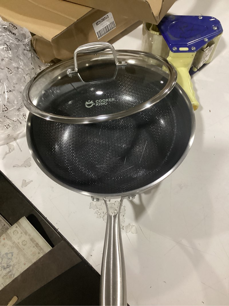 Condition photo showing New/Like New for 12.5 inch carbon steel wok for electric, induction and gas stoves (lid, spatula and user guide video included) a-12.5 inch wok with wooden lid