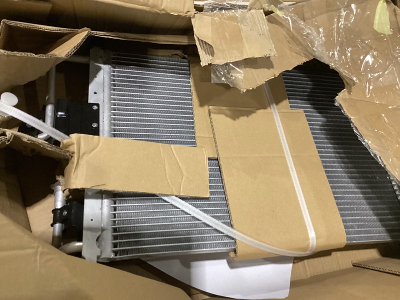 Condition photo showing Good Condition for spectra premium 7-4404 a/c condenser