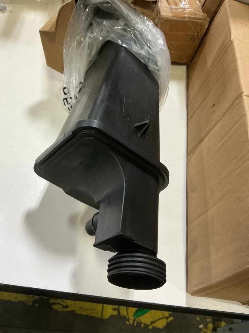 Condition photo showing Good Condition for 17137787039 engine coolant overflow recovery reservoir tank with sensor & cap for bmw x3 2001-2006 x5 2001-2005 323ci 323i 325ci 325i 325xi 328ci 328i 330ci 330i replaces 17117573781 603-535 603535 reservoir tank & sensor & cap