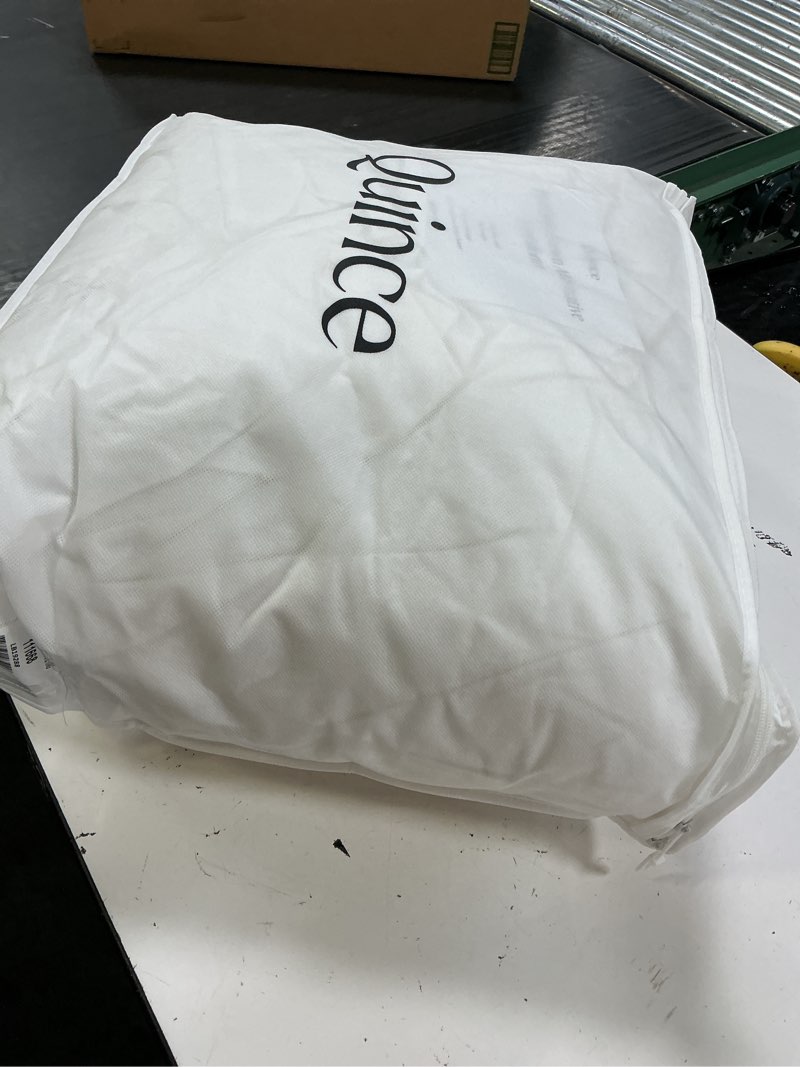 Condition photo showing Good Condition for lightweight premium down alternative comforter, king/cal king, white