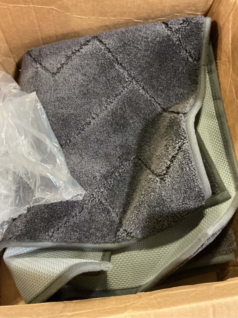 Condition photo showing Good Condition for purrugs dirt trapping door mat 32" x 47", non-slip machine washable entry rug, dog doormat, indoor front door mat, super absorbent entryway rug for muddy shoes & paws, charcoal charcoal 32" x 47"