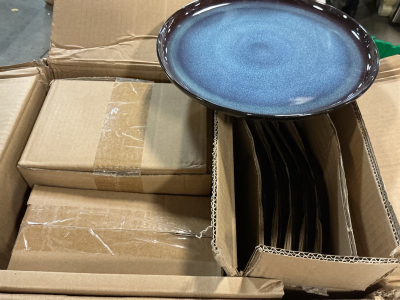 Condition photo showing item condition for LeRatio Ceramic Dinnerware Sets for 6,Porcelain Plates and Bowls Sets,Handmade Reactive Glaze Dishes Set,Chip Resistant and Scratch Resistant | Oven&Dishwasher & Microwave Safe-Blue(18PCS) Service for 6 (18 Pcs) Modern-Blue