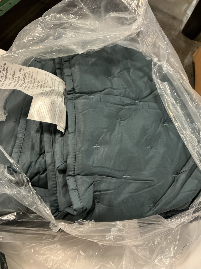 Condition photo showing Good Condition for bamboo dream quilt, full/queen, nightfall