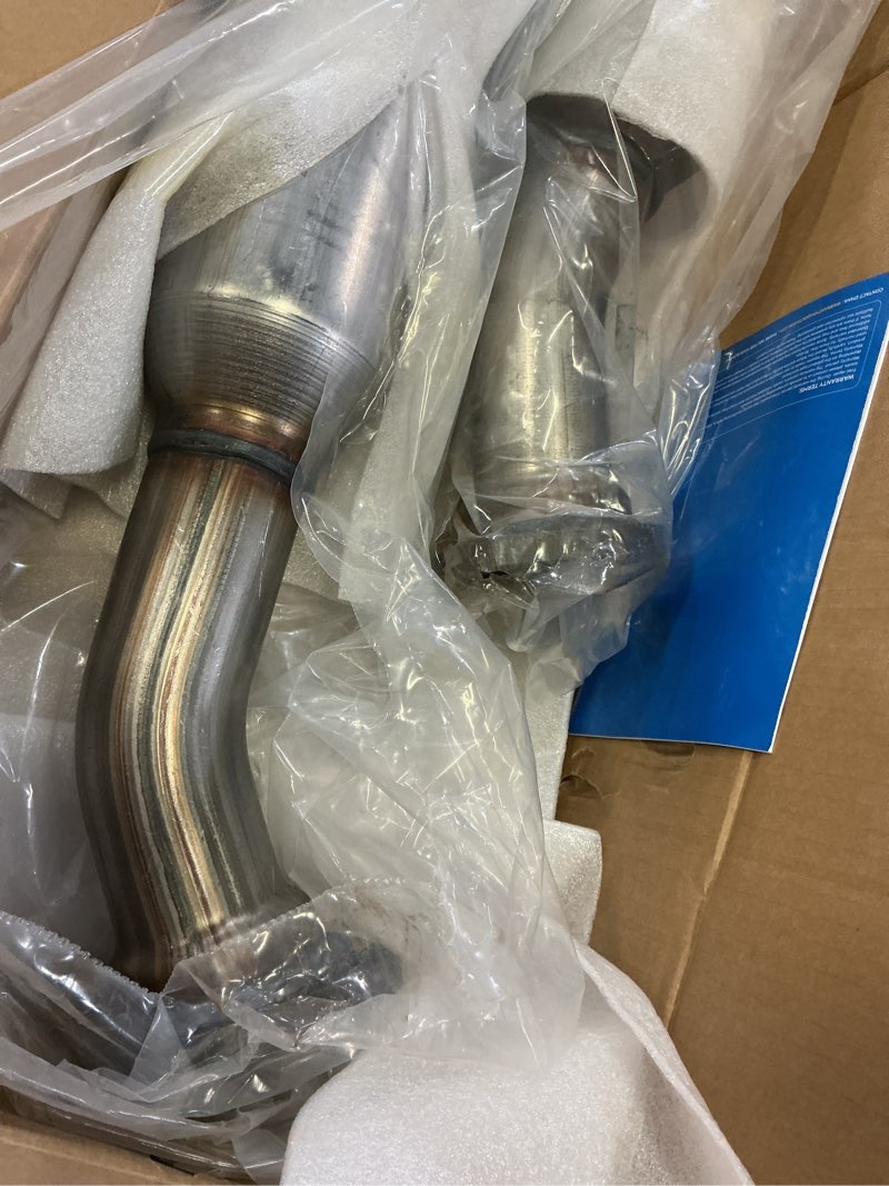 Condition photo showing Good Condition for philtop right and left catalytic converter kit fit for 2005-2010 300 2.7/3.5l v6 rwd, 2006-2010 charger 2.7/3.5l v6 rwd, 2005-2008 magnum 2.7/3.5l v6 rwd replace# 55434, 55433 (epa compliant)