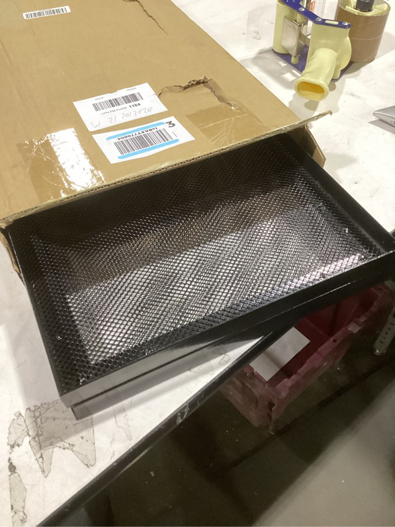 Condition photo showing Good Condition for Landhoow 60 Gallon Screen Cover for Hinged Door Pet Reptile Terrarium Screen Cover Large Reptile Terrarium Fish Tank Lid with Center Hinge