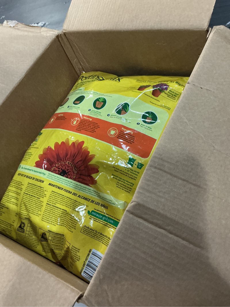Condition photo showing Good Condition for miracle-gro potting mix - for container plants, flowers, vegetables, shrubs, annuals, perennials, potting soil mix, feeds up to 6 months, 16 qt. (2-pack) 0.53 cu. ft. 16 qt