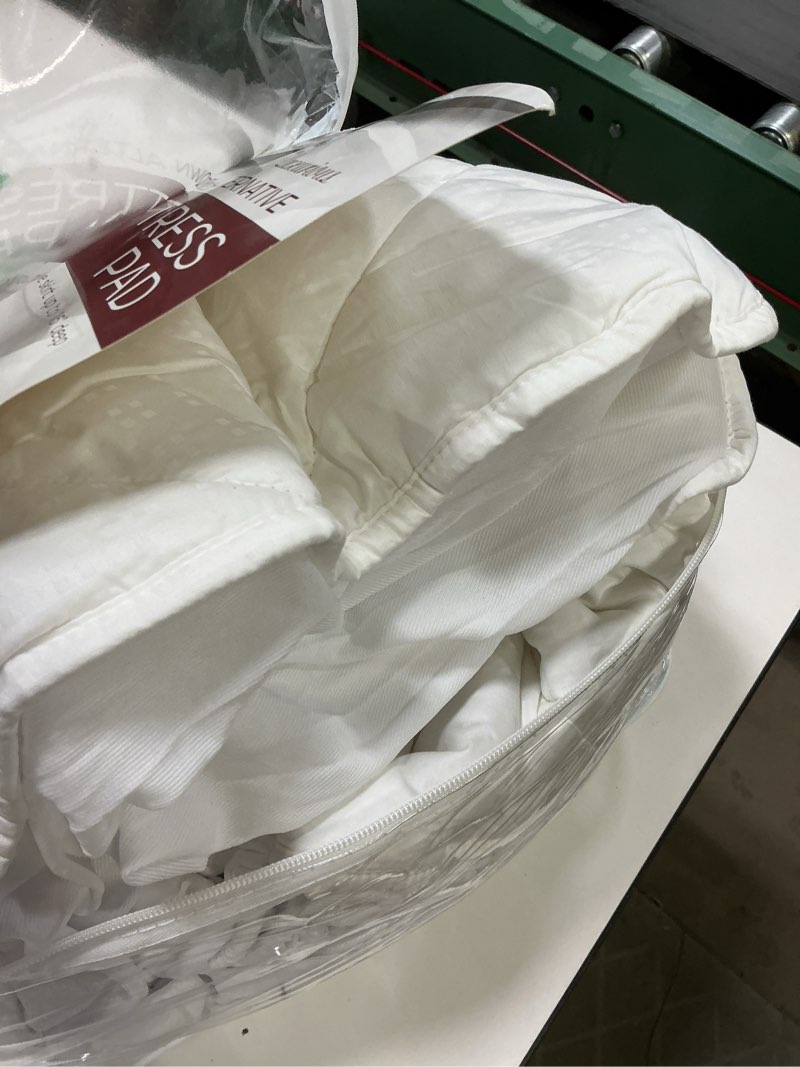 Condition photo showing As Is for MAXI RV Size (48 x 75) Mattress Pad - Luxurious Cotton Sateen Mattress Protector - Soft, Comfortable, & Breatheable Mattress Cover - Mattress Pad Protects Mattress from Dust, Dirt, Spills, and Stains