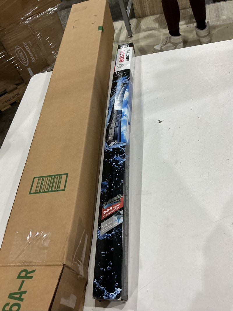 Condition photo showing Good Condition for bosch 3397014156 aerotwin oe replacement wiper blades driver & passenger side - set of 2 (26" & 16") combo pack (26" & 16") denso top lock