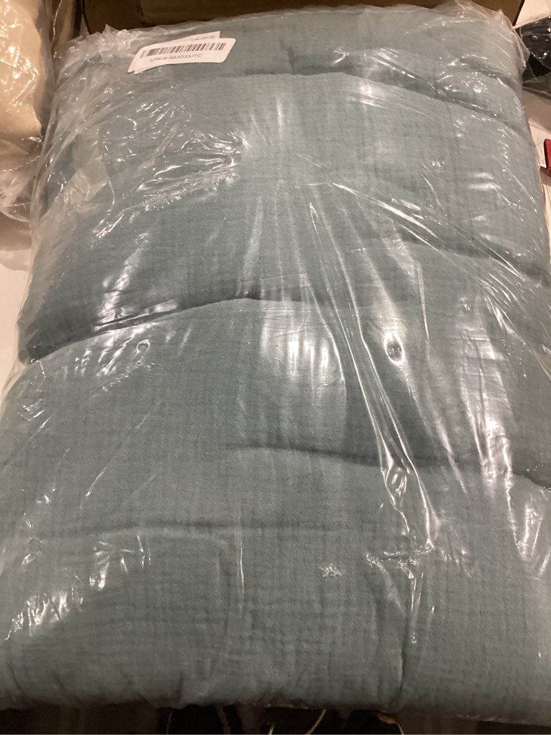 Condition photo showing Good Condition for EMME Muslin Cotton Duvet Cover Set Teal Queen Size Linen Like Soft Breathable Lightweight Summer Comforter Cover Set with Zipper Closure (Teal, Queen, 90"x90") 03 - Teal (No Comforter) Queen