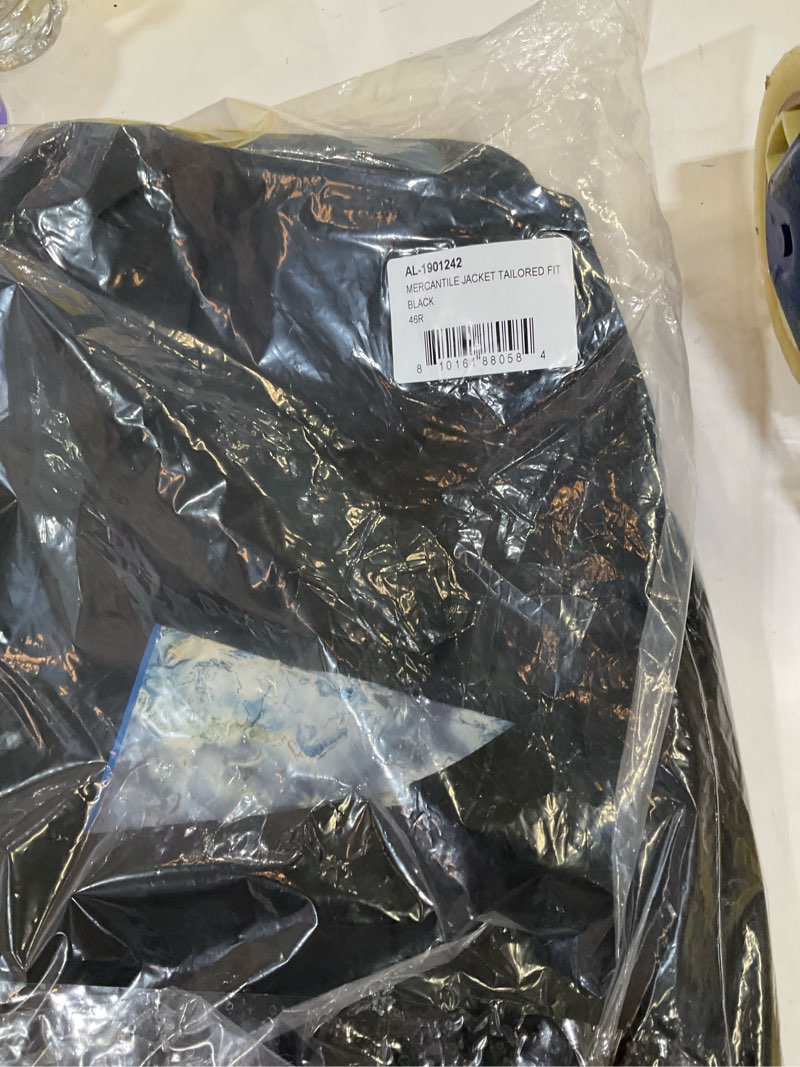 Condition photo showing Good Condition for Alton Lane Mercantile Jacket Tailored Fit - Premium Quality Suit Jacket for Men, Stylish and Elegant