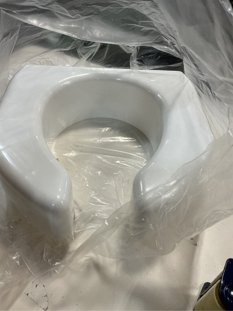 Condition photo showing Good Condition for SP 3 Inch Extender Booster Elevated Raised Toilet Seat Risers for Seniors Adults Elderly Handicap Disabled Fits Most Standard and Elongated Toilets - White