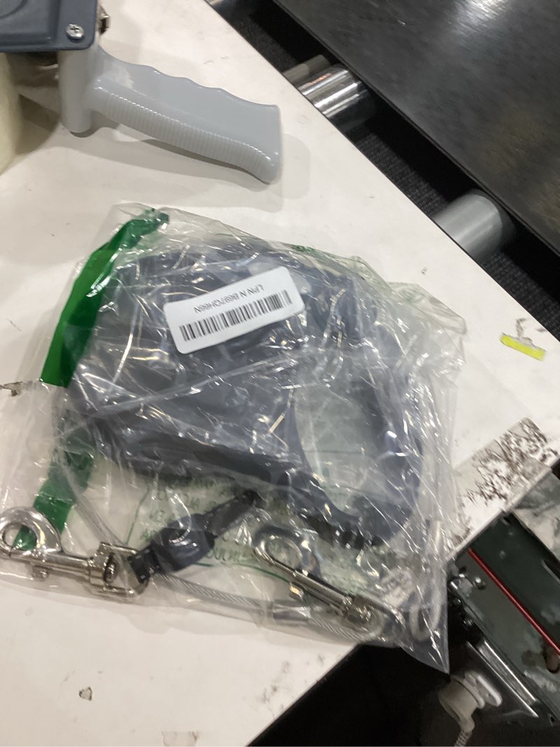 Condition photo showing New/Like New for 16ft Retractable Dog Leash for Large Breed Dogs up to 110 lbs with a Detachable Chew Proof Extender Wire Ropes (Black L) Large Black